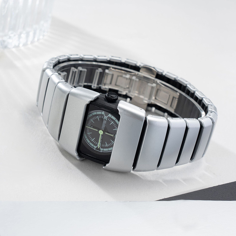 Smartwatch Trending Watches For Men - UTHAI Punk Style Men's Watches Fashion